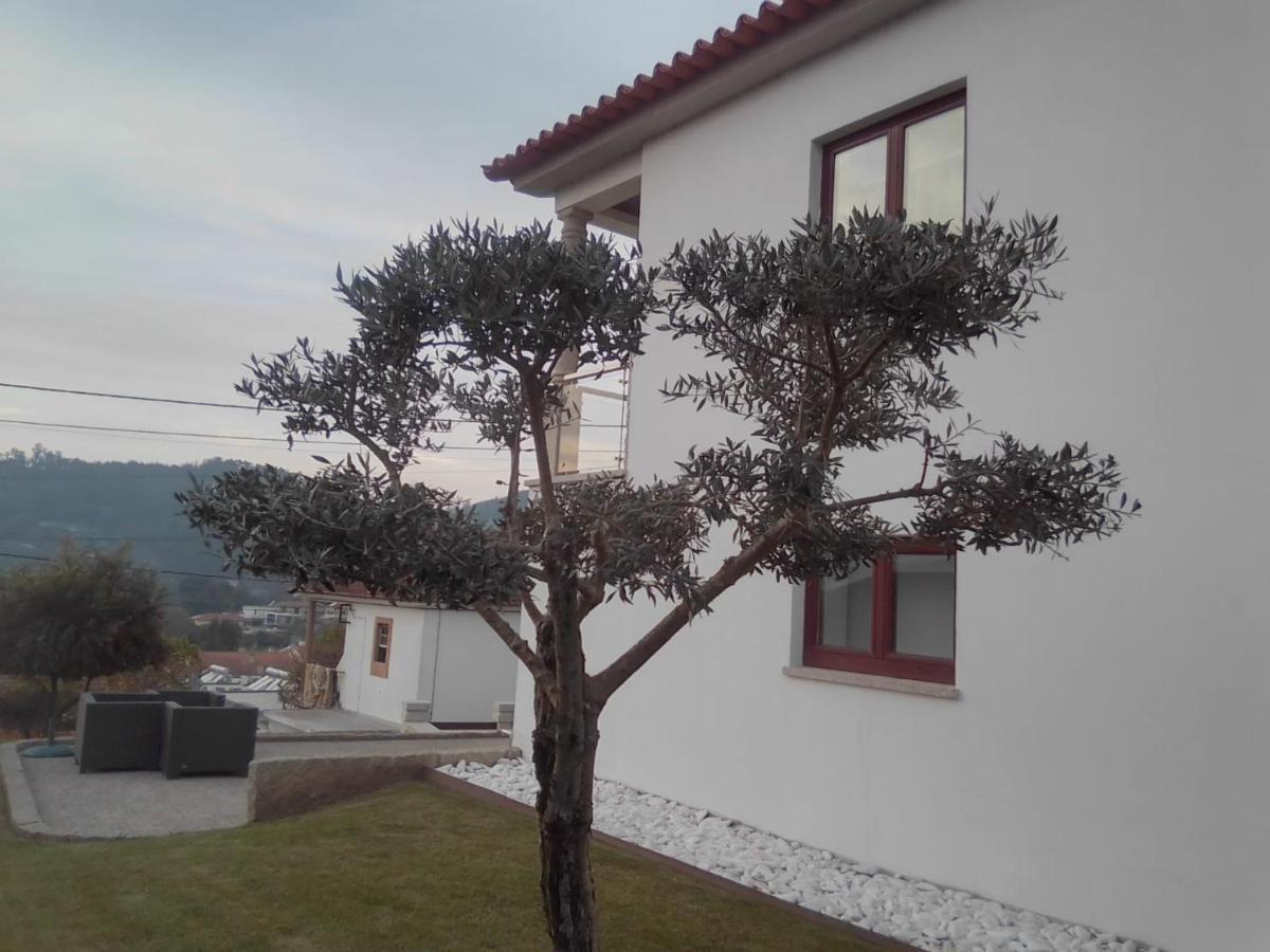 Villa Tavares Suites Arouca Exterior photo