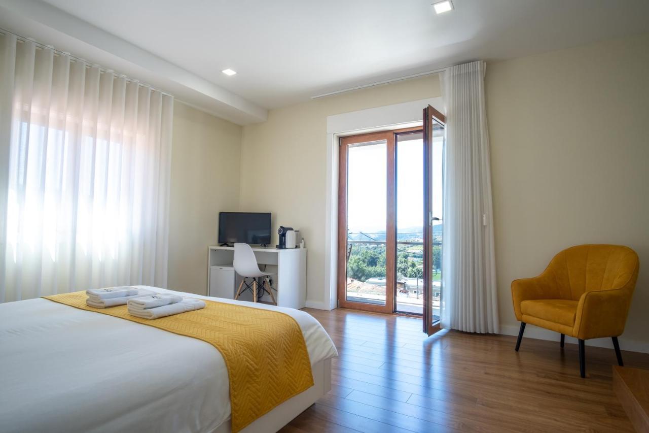 Villa Tavares Suites Arouca Exterior photo
